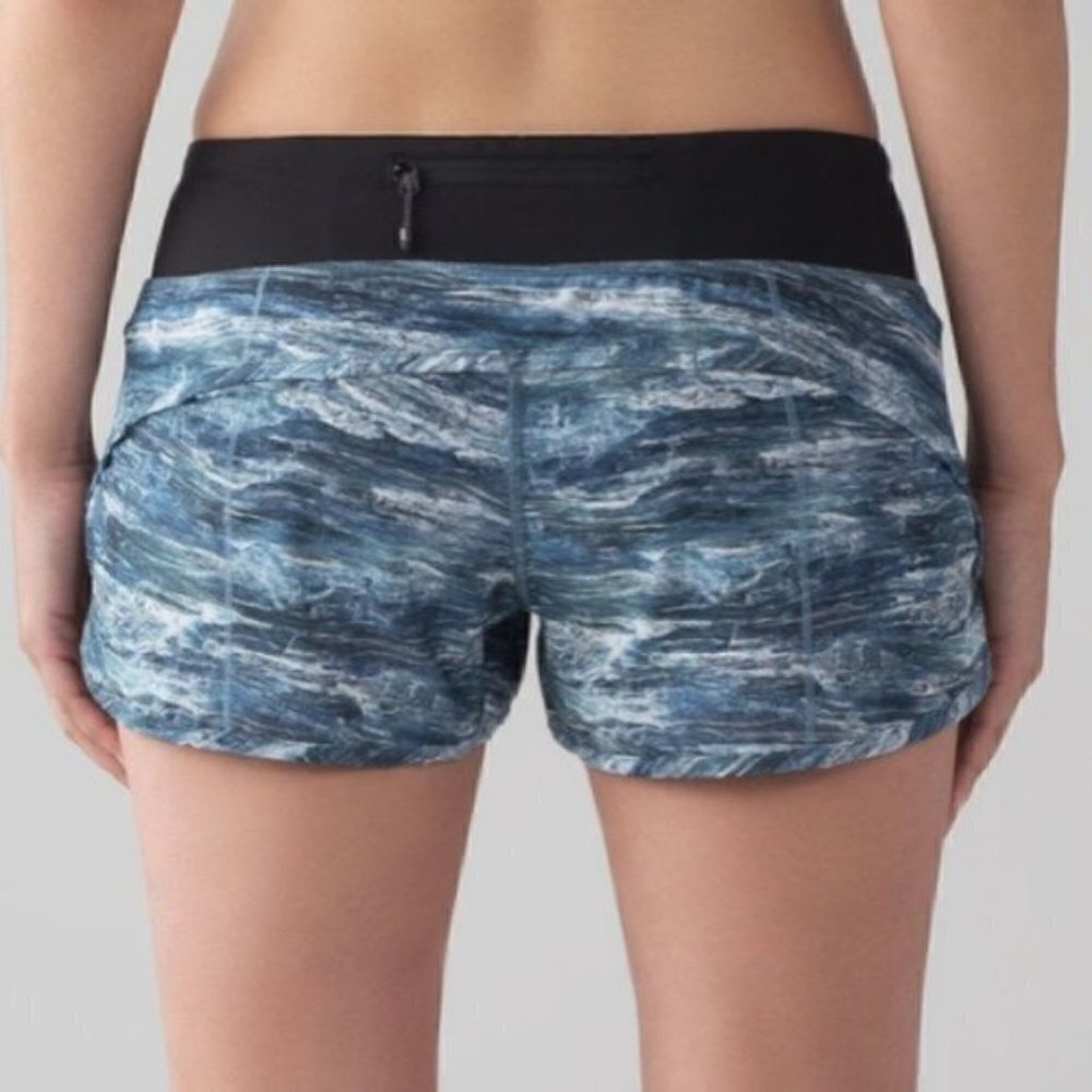 Lululemon Aerial Drift Multi Blue Dye Speed Short 2.5" 2